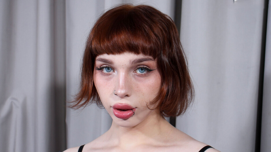 Julia Dos Just Wants to Have Fun